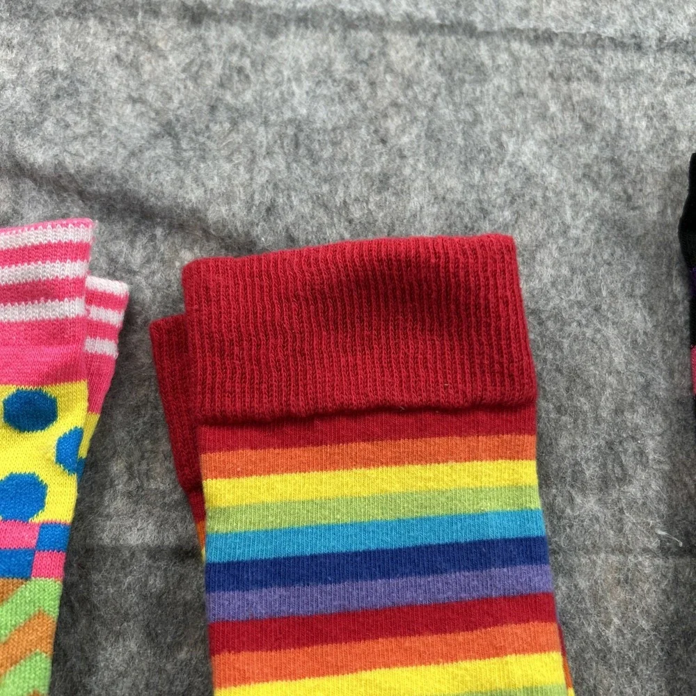 5 Pairs of Ladies' Stretch Socks size 9-11 Multicolored Stripes Geometric‎